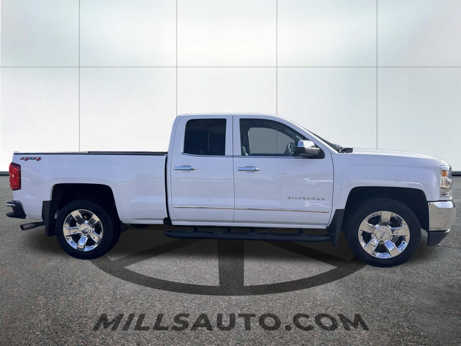 Used 2017 Chevrolet Silverado 1500 LTZ w/ Sport Package image 5