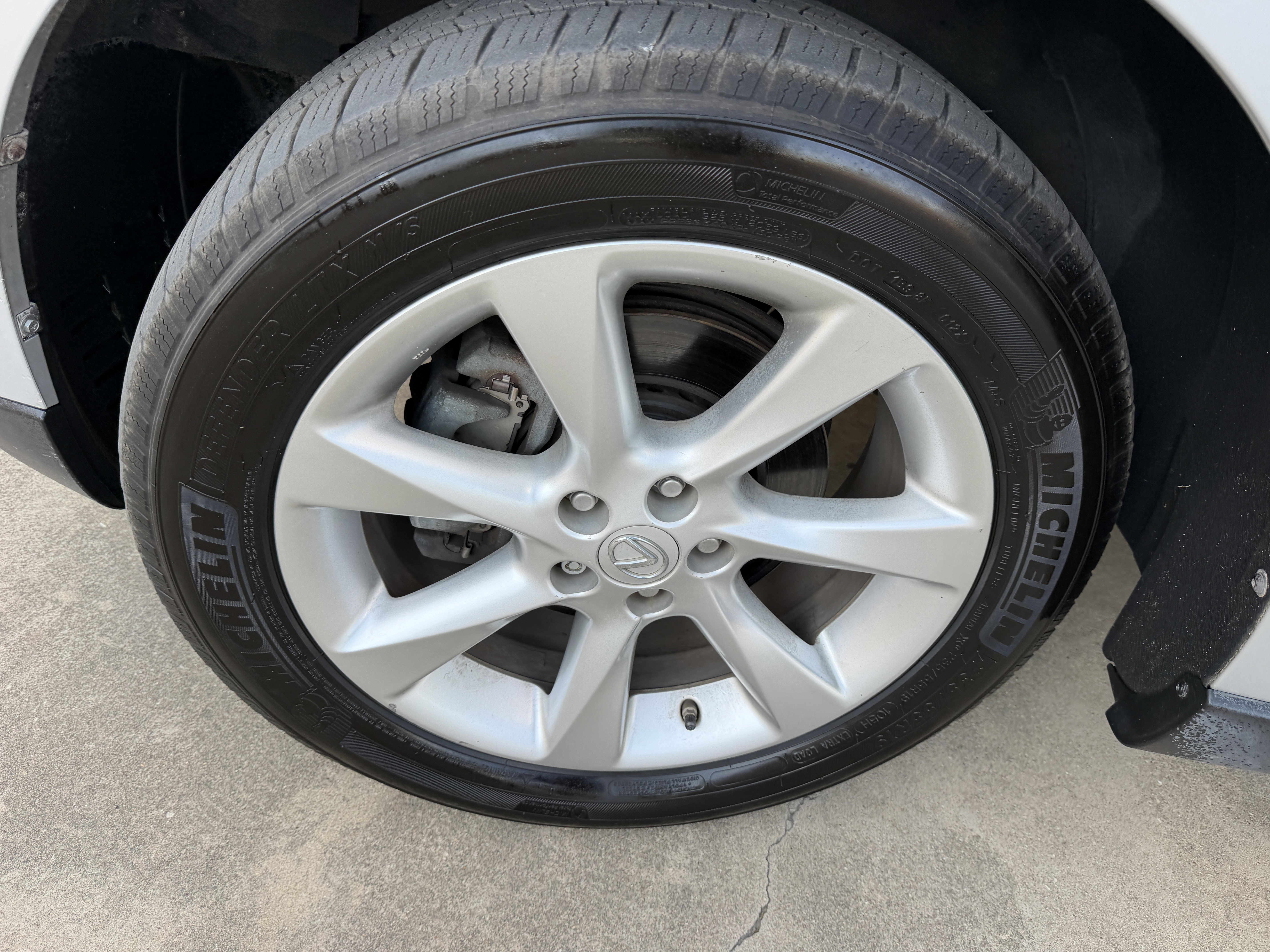 Used 2010 Lexus RX 450h 2WD image 38