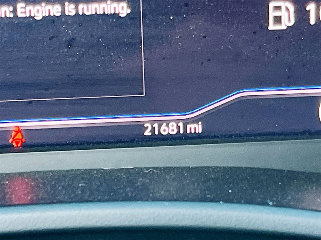 Used 2023 Volkswagen Atlas SE w/ Panoramic Sunroof Package image 12