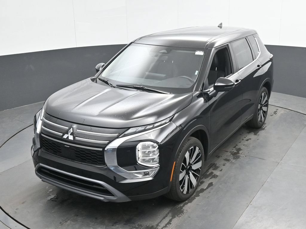 Used 2025 Mitsubishi Outlander SE AWD/4WD image 36
