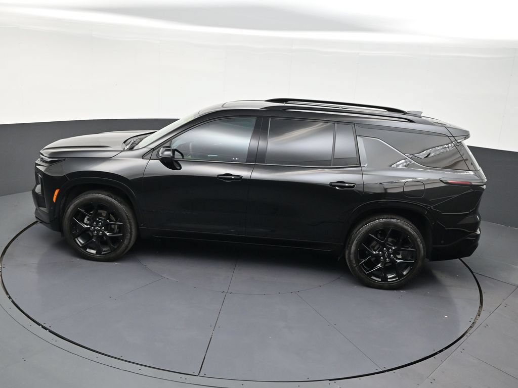 Used 2024 Chevrolet Traverse RS FWD image 10