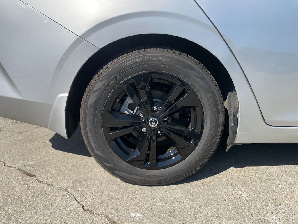 Used 2022 Nissan Sentra SV FWD image 30