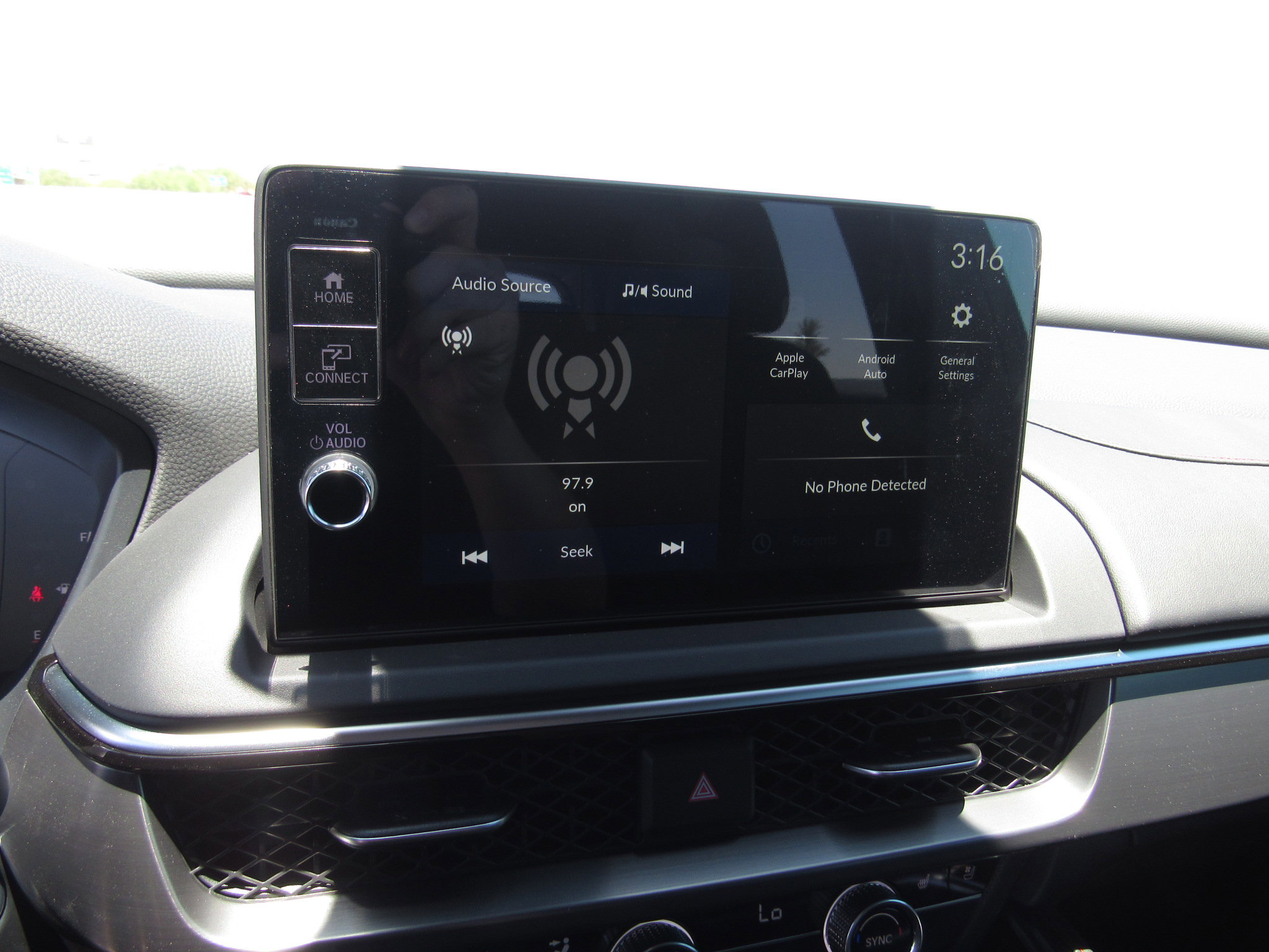 Certified 2025 Acura ADX A-Spec image 21