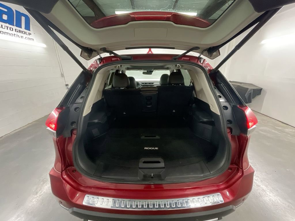 Used 2019 Nissan Rogue SL w/ Premium Package image 26