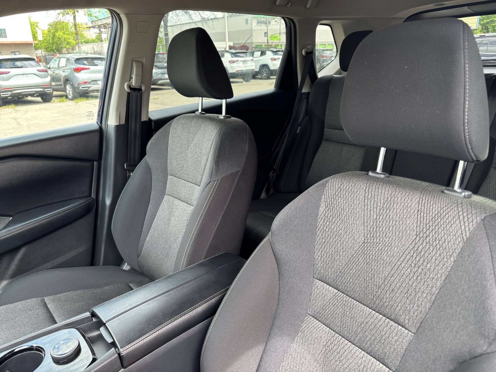 Used 2025 Nissan Rogue SV AWD/4WD image 34
