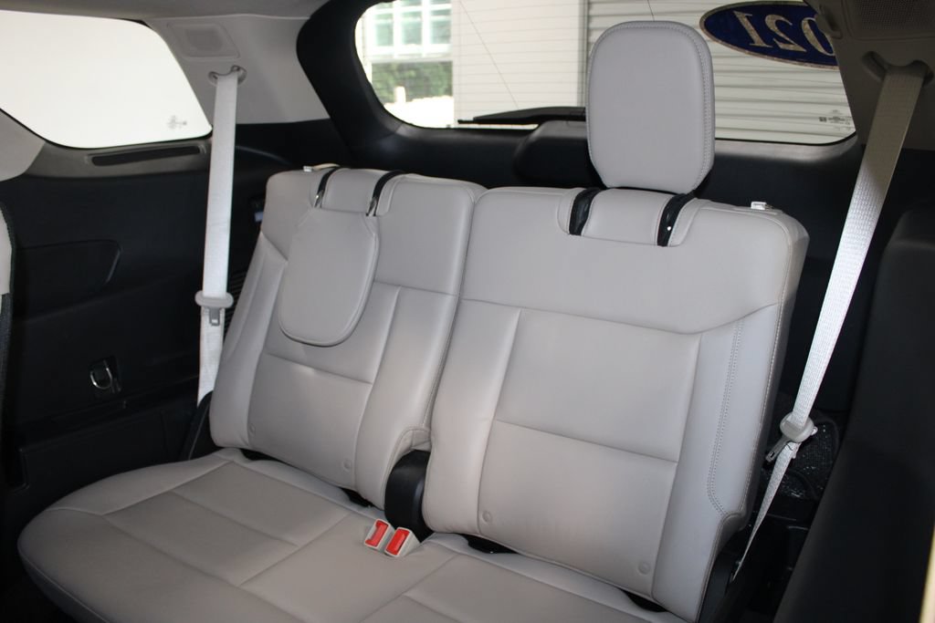Used 2021 Ford Explorer Limited w/ Equipment Group 301A RWD image 25
