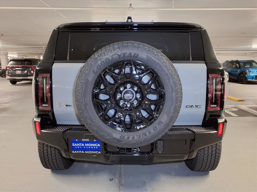 Used 2026 GMC Hummer EV SUV image 8