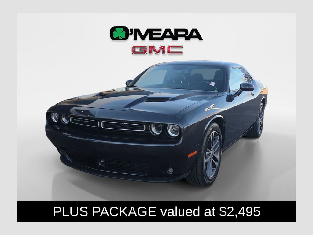 Used 2019 Dodge Challenger SXT w/ Plus Package image 1