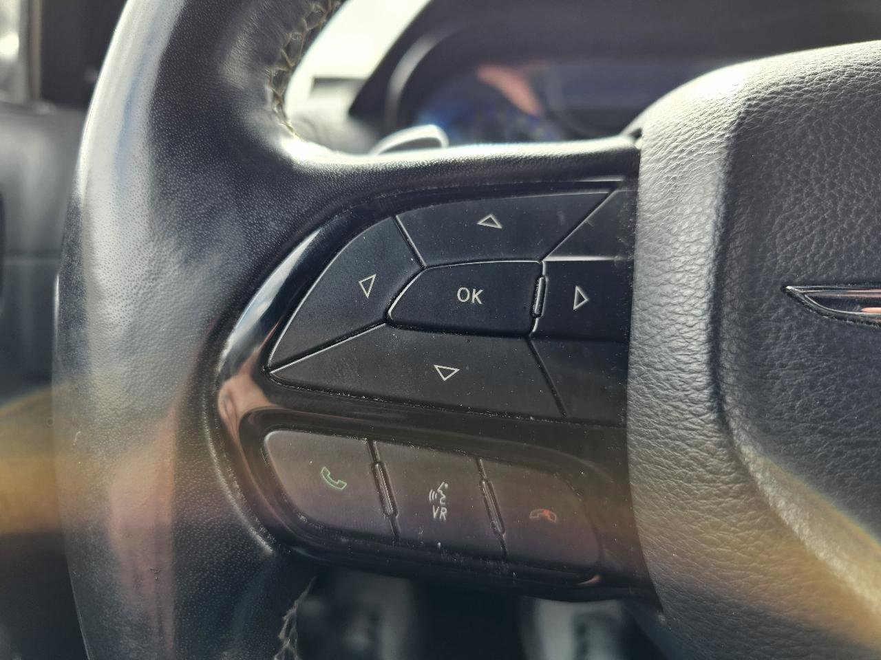Used 2019 Chrysler 300 S image 10