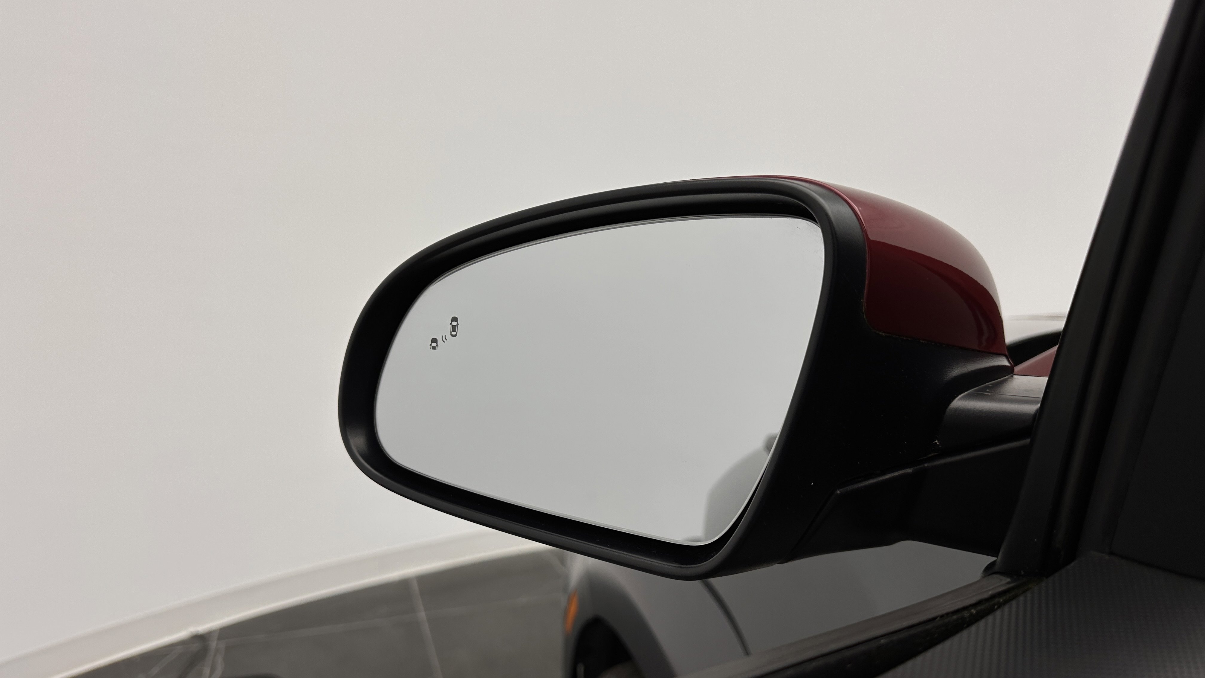 Used 2019 Hyundai Kona Ultimate FWD image 12