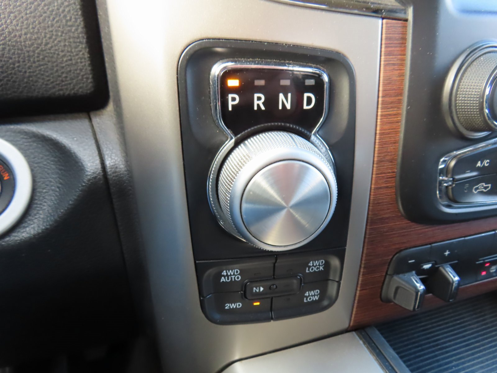 Used 2014 RAM 1500 Laramie w/ Convenience Group image 26