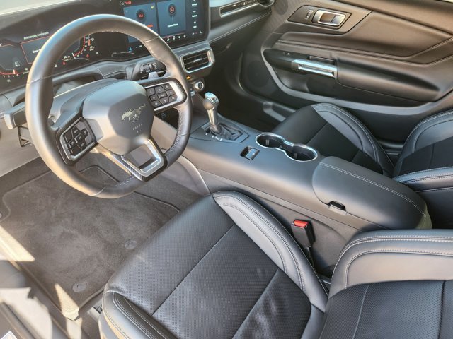 Used 2025 Ford Mustang GT Premium RWD image 26