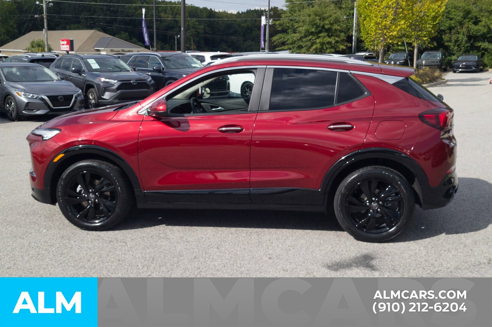 Used 2024 Buick Encore GX Sport Touring image 11