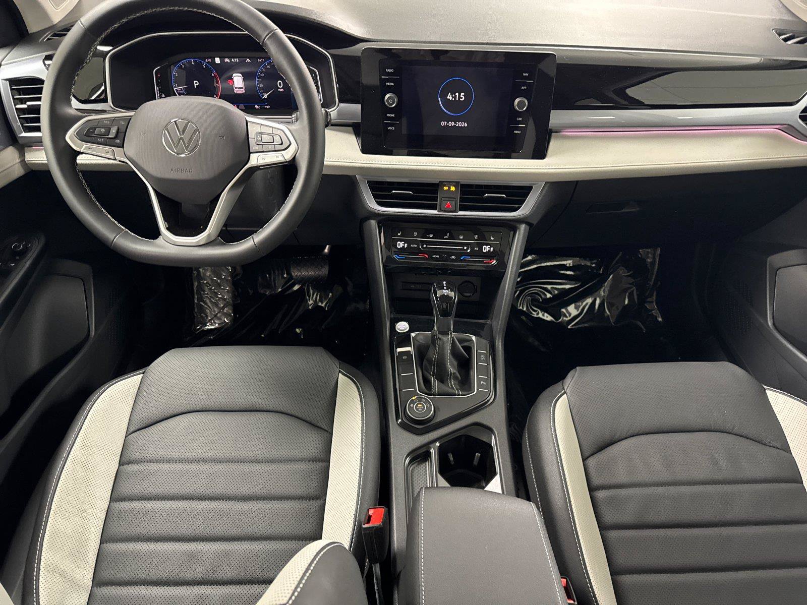 New 2026 Volkswagen Taos SEL AWD/4WD image 12