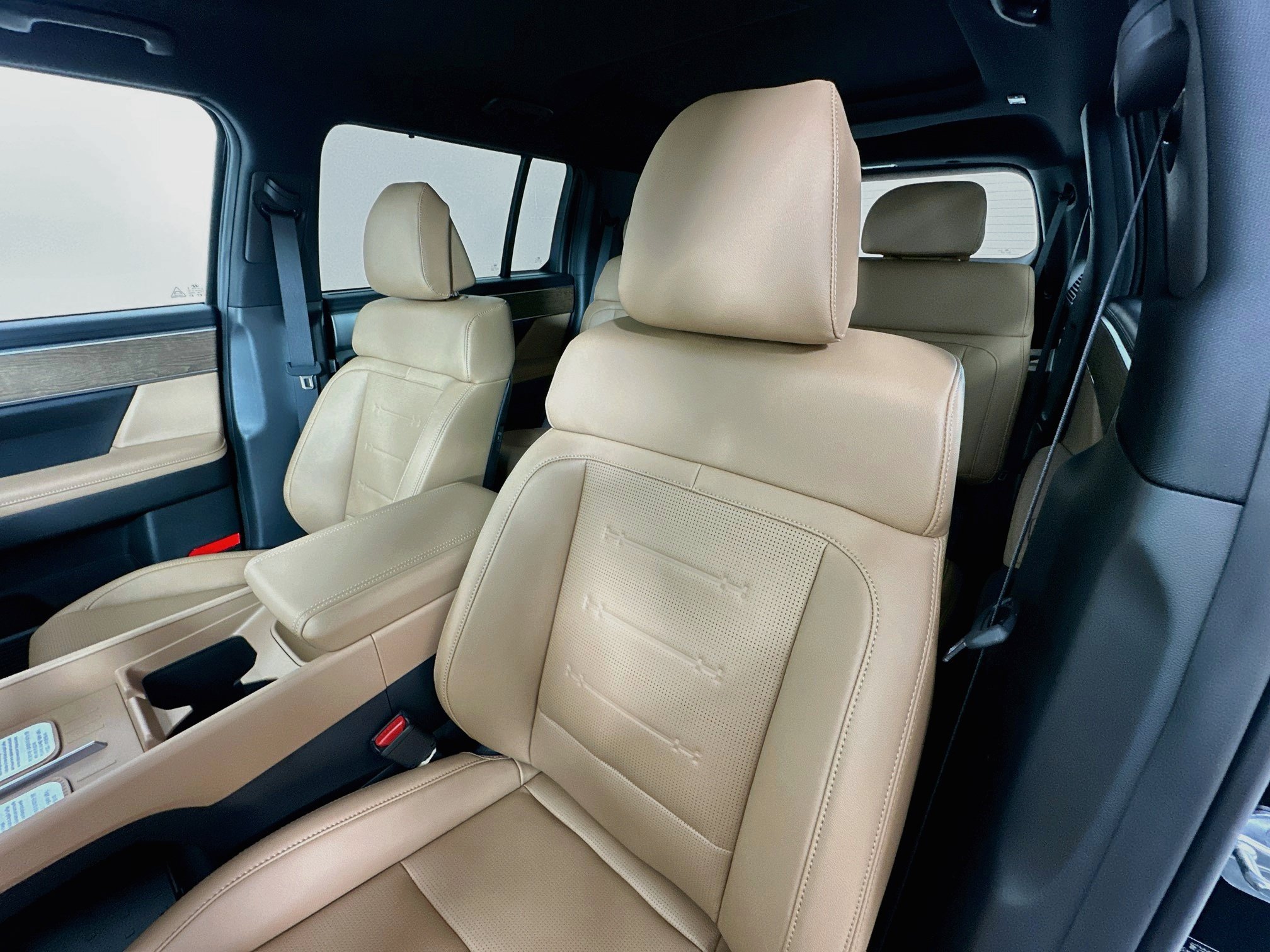 New 2027 Hyundai Santa Fe Limited AWD/4WD image 21