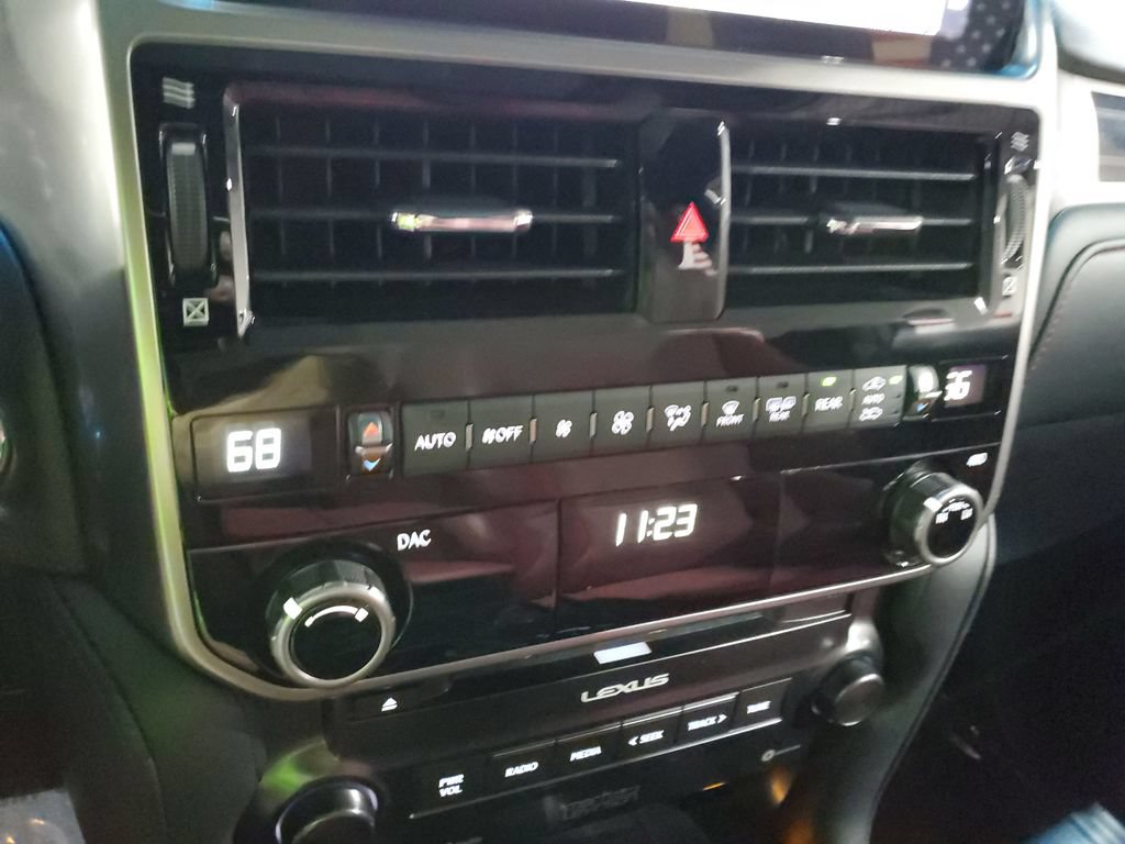 Used 2023 Lexus GX 460 Premium w/ Premium Plus Package AWD/4WD image 34