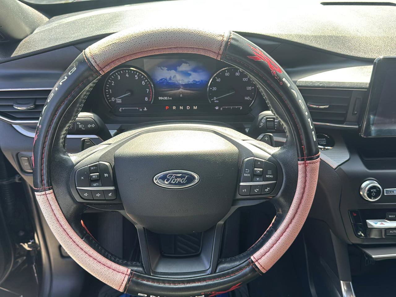 Used 2020 Ford Explorer XLT w/ Equipment Group 202A AWD/4WD image 11