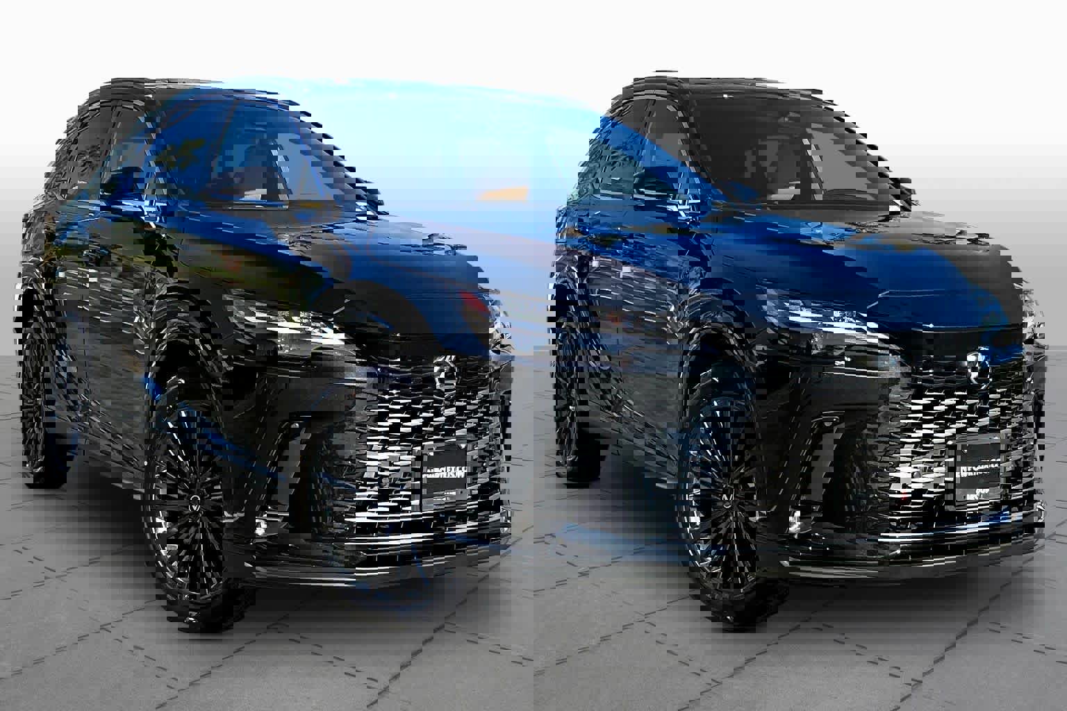 New 2026 Lexus RX 450h AWD image 2