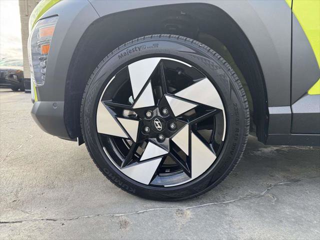 Used 2025 Hyundai Kona Limited image 8