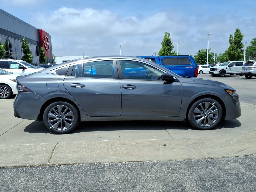 New 2026 Nissan Sentra SL w/ Floor Mat Package FWD image 8