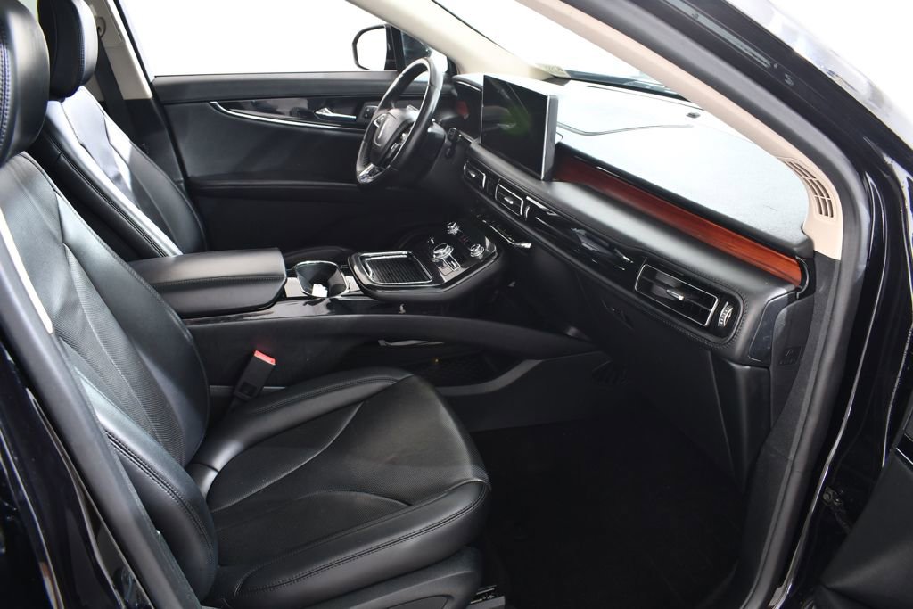 Used 2022 Lincoln Nautilus Reserve image 10