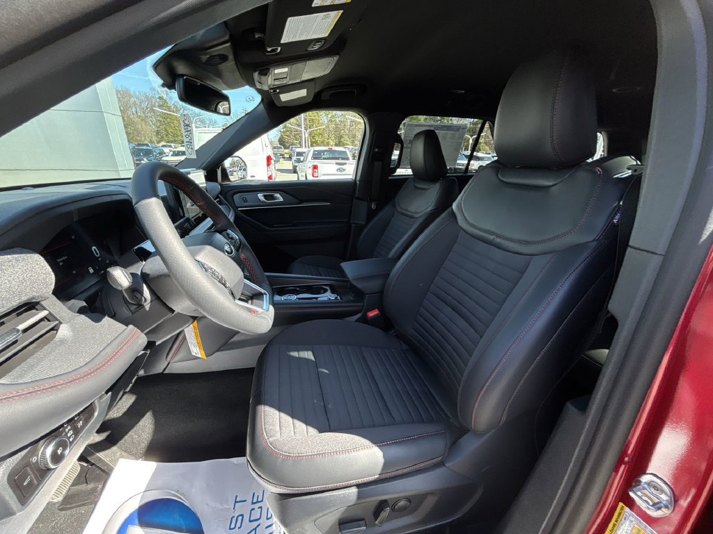 New 2026 Ford Explorer ST-Line w/ ST-Line Street Pack RWD image 13