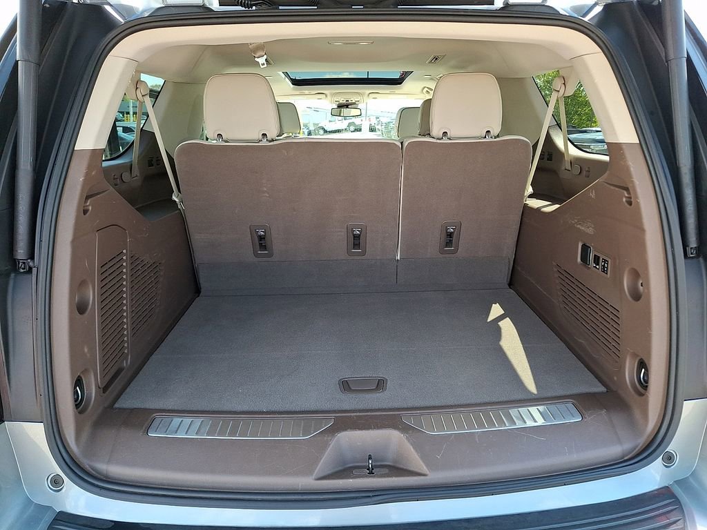 Used 2023 GMC Yukon XL Denali AWD/4WD image 29