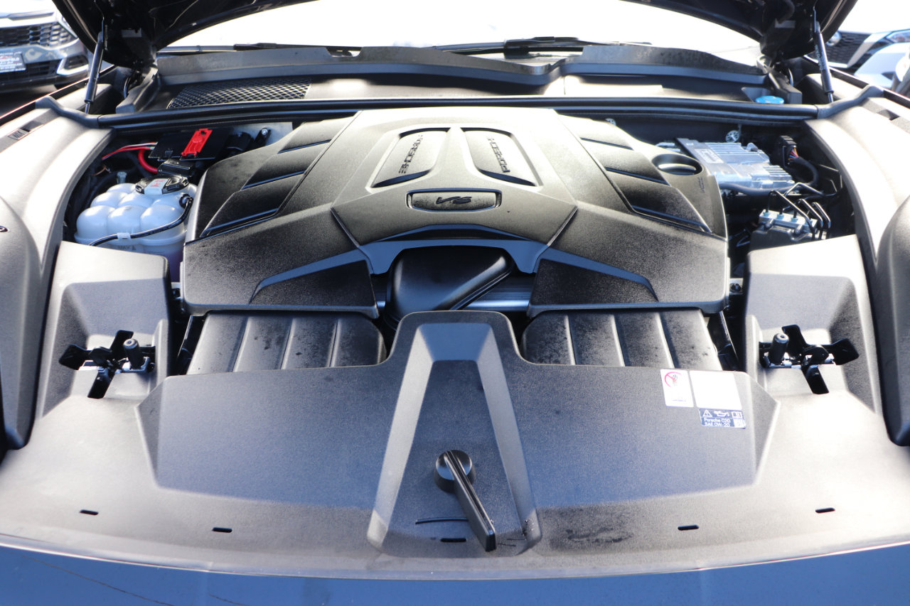 Used 2024 Porsche Cayenne image 52