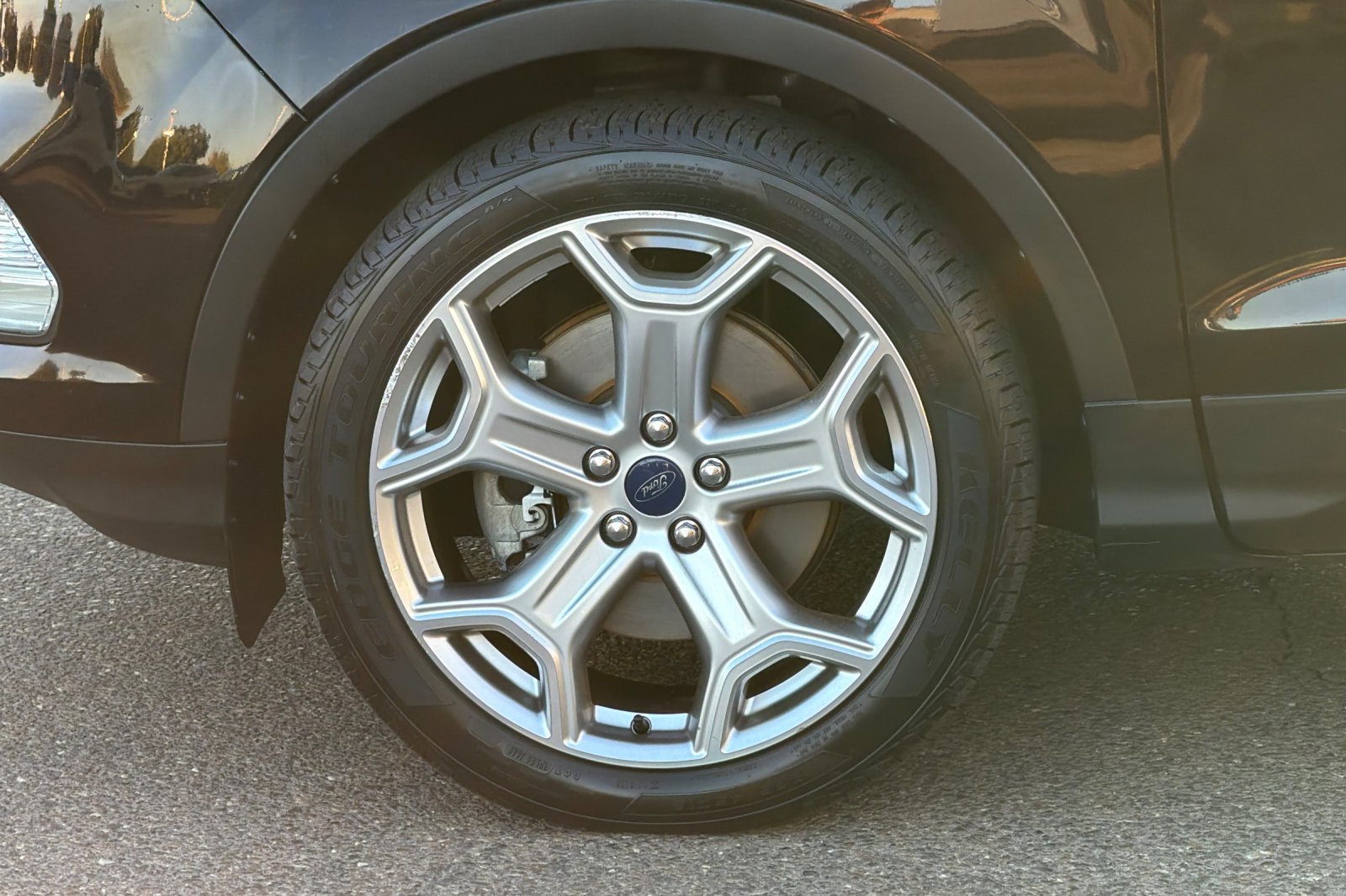 Used 2017 Ford Escape Titanium AWD/4WD image 27