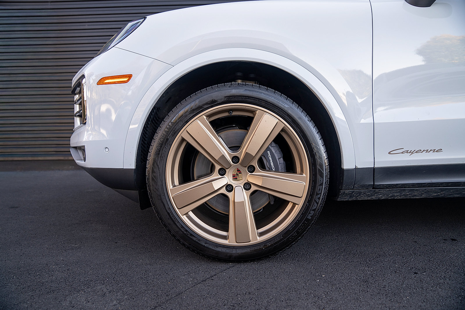 Certified 2025 Porsche Cayenne Coupe AWD/4WD image 24