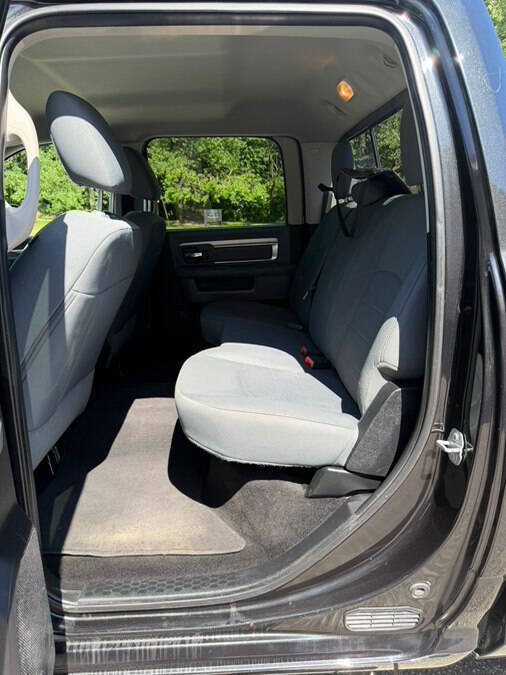 Used 2017 RAM 2500 SLT AWD/4WD image 29