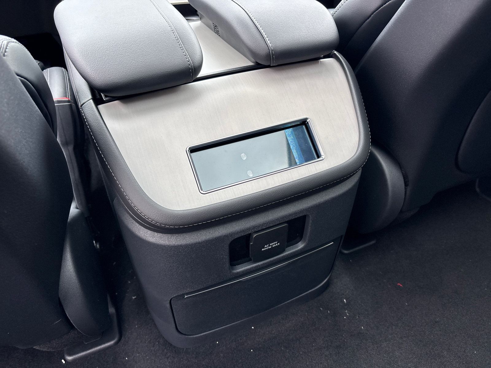 New 2026 Lincoln Navigator Reserve AWD/4WD image 32