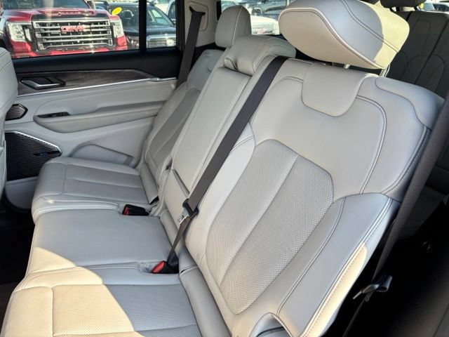Used 2022 Jeep Grand Cherokee L Overland AWD/4WD image 18