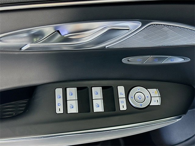 Used 2024 Genesis GV70 2.5T w/ Advanced Package image 18