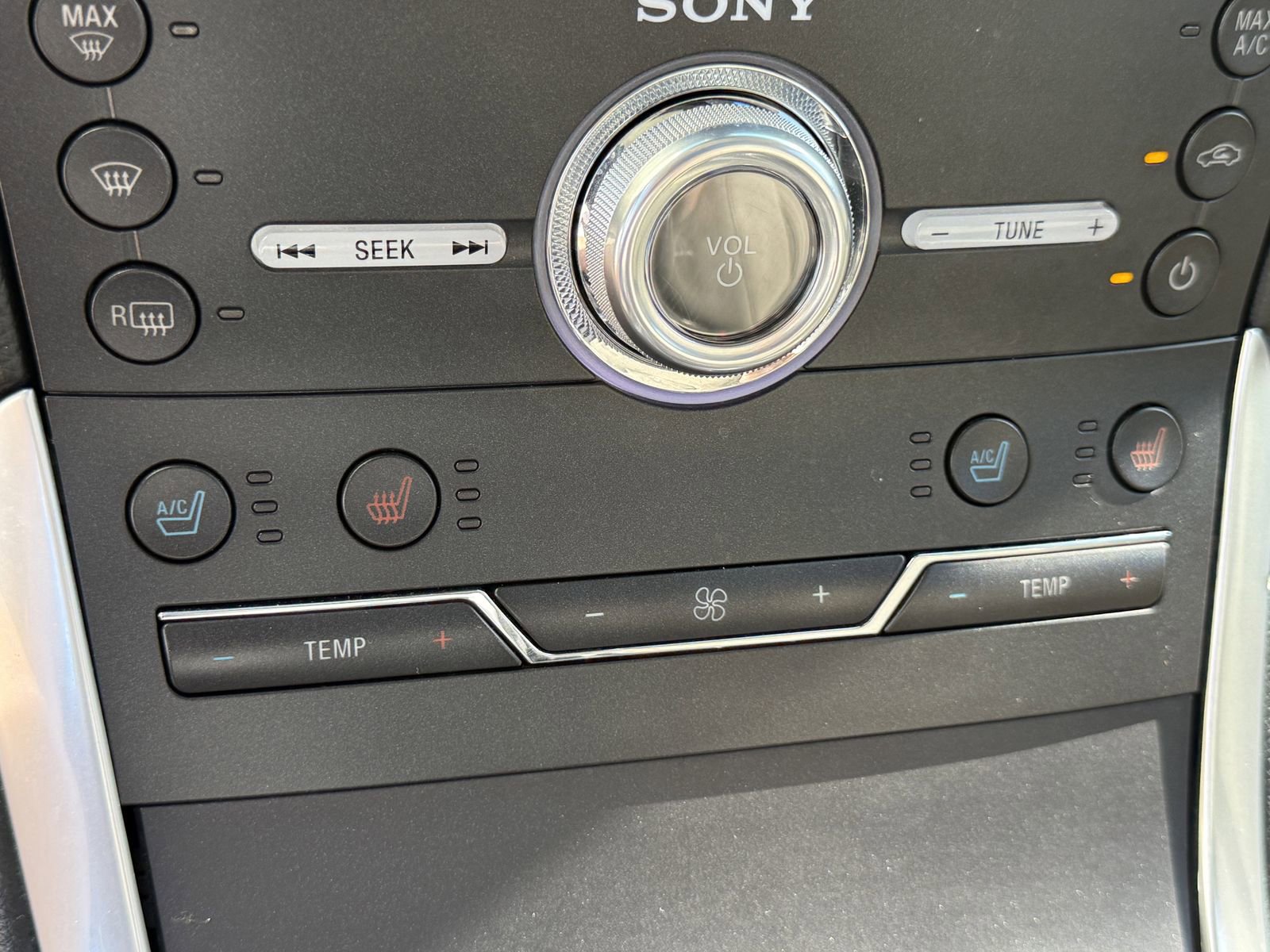 Used 2017 Ford Edge Titanium w/ Equipment Group 302A image 24