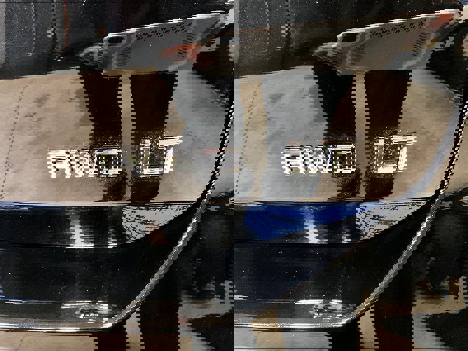 Used 2023 Chevrolet Equinox LT image 29