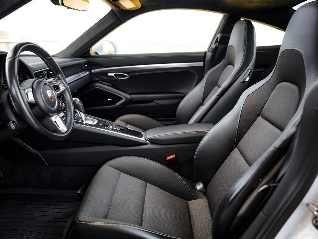 Used 2018 Porsche 911 Carrera image 15