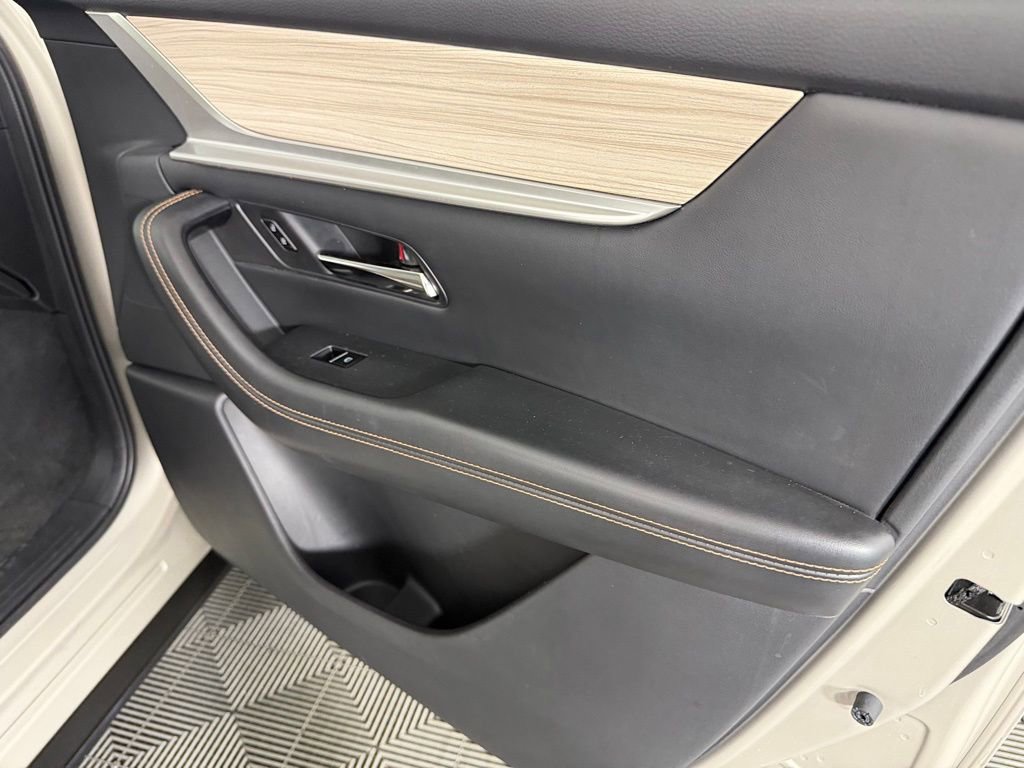 Used 2024 MAZDA CX-90 Plug-In Hybrid w/ Preferred image 34