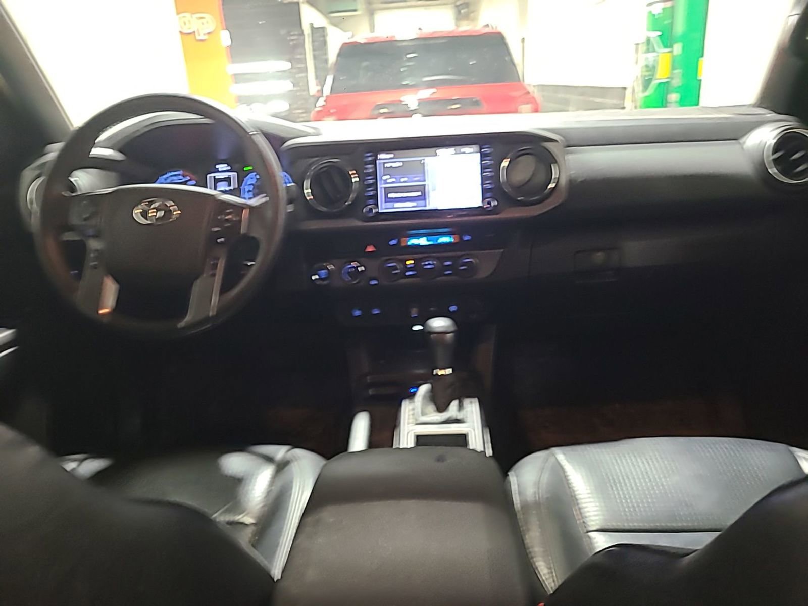 Used 2021 Toyota Tacoma TRD Sport AWD/4WD image 7