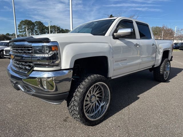 Used 2017 Chevrolet Silverado 1500 LTZ w/ Sport Package image 7