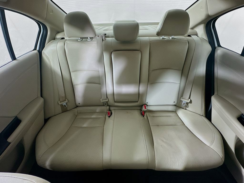 Used 2017 Honda Accord Touring image 13