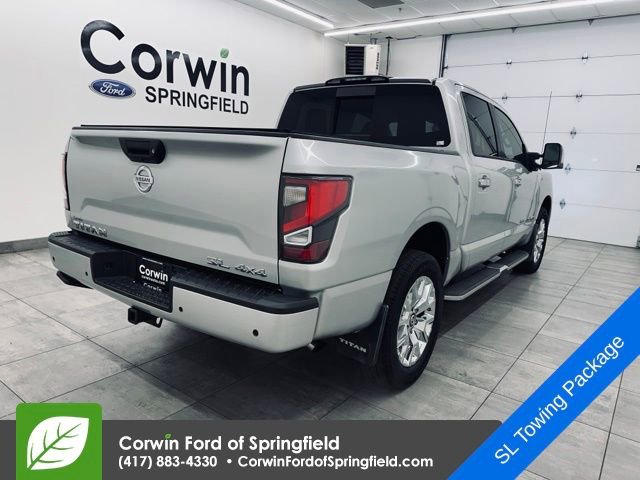 Used 2020 Nissan Titan SL w/ Moonroof Package image 4