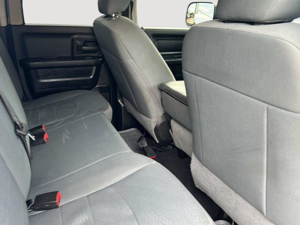 Used 2019 RAM 1500 Express w/ Express Value Package AWD/4WD image 21