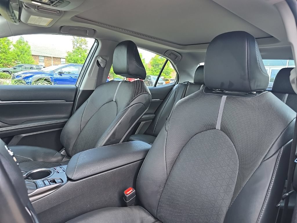 Used 2024 Toyota Camry XSE w/ Navigation Package FWD image 17