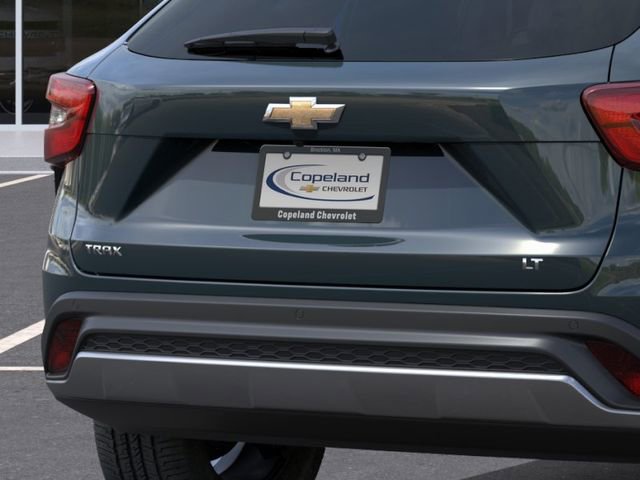 New 2026 Chevrolet Trax LT w/ Driver Confidence Package FWD image 15