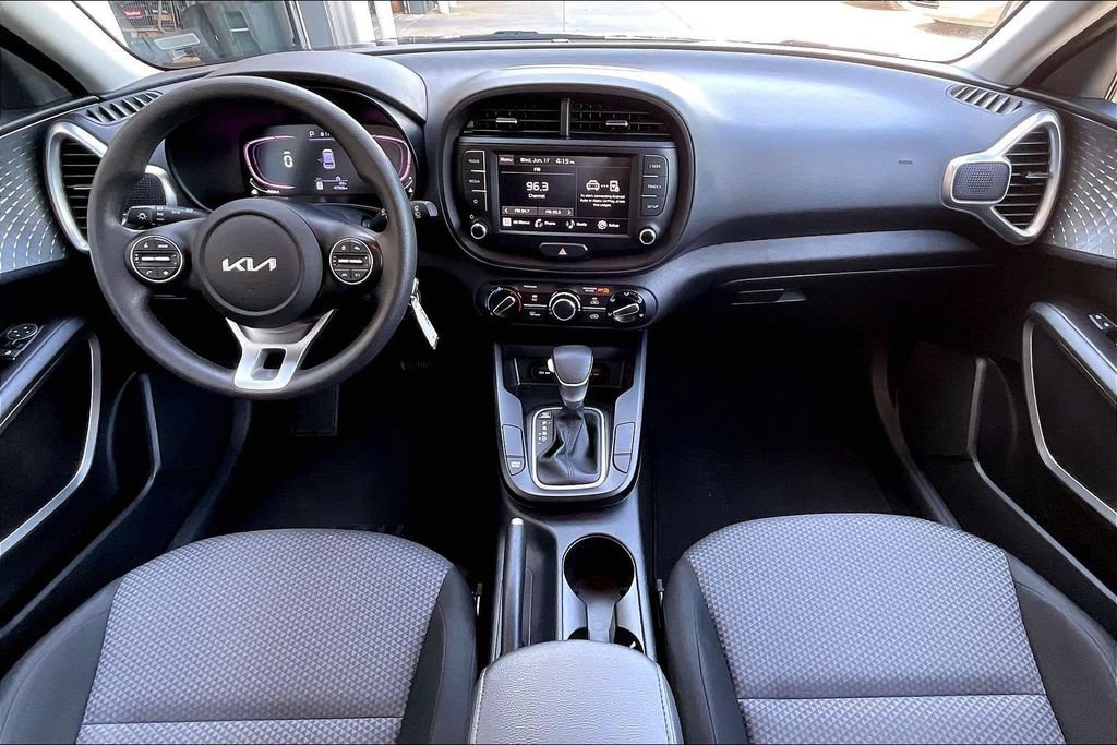 Used 2024 Kia Soul LX w/ Option Group 015 FWD image 14