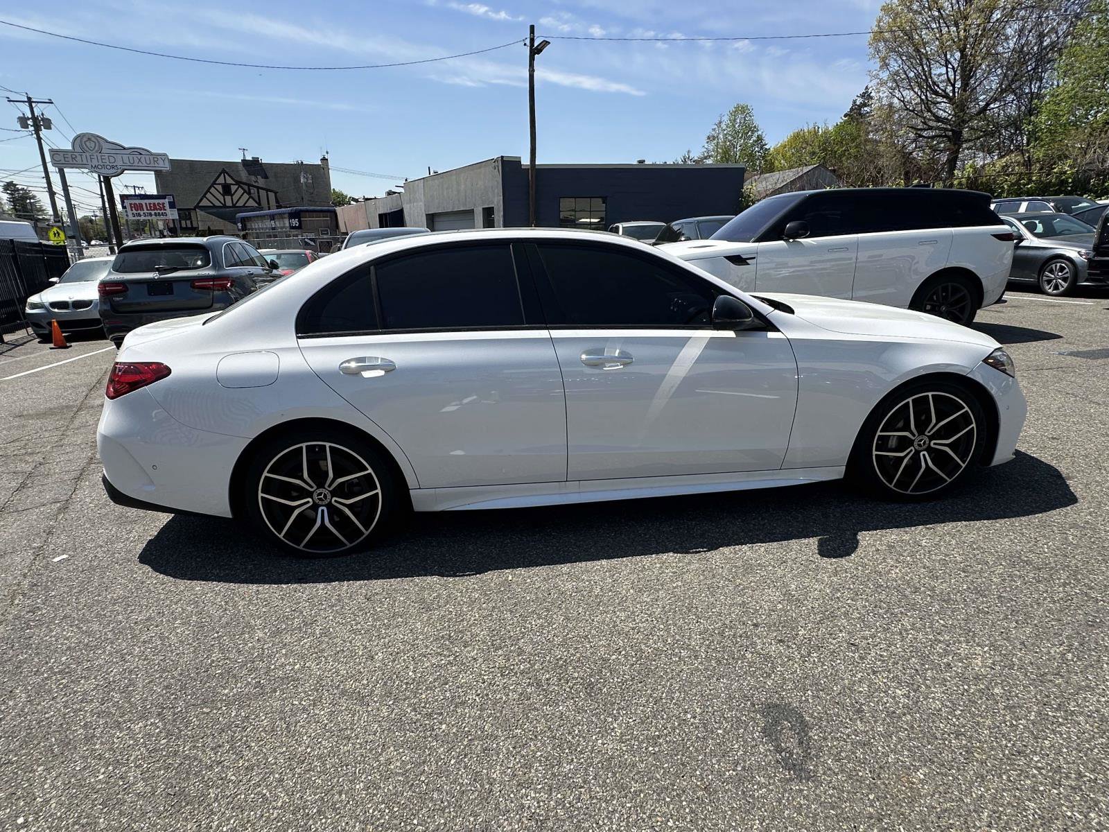 Used 2023 Mercedes-Benz C 300 4MATIC Sedan image 2