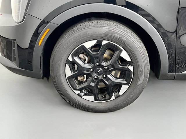 Used 2024 Kia Sorento S image 10
