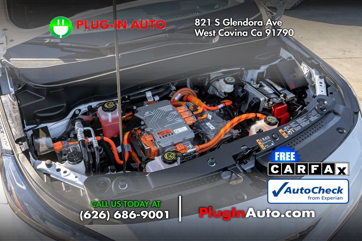 Used 2023 Chevrolet Bolt EUV LT w/ Convenience Package image 14