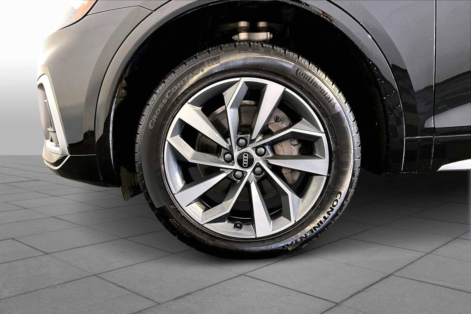 Used 2023 Audi Q5 2.0T Premium Plus w/ Premium Plus Package image 10